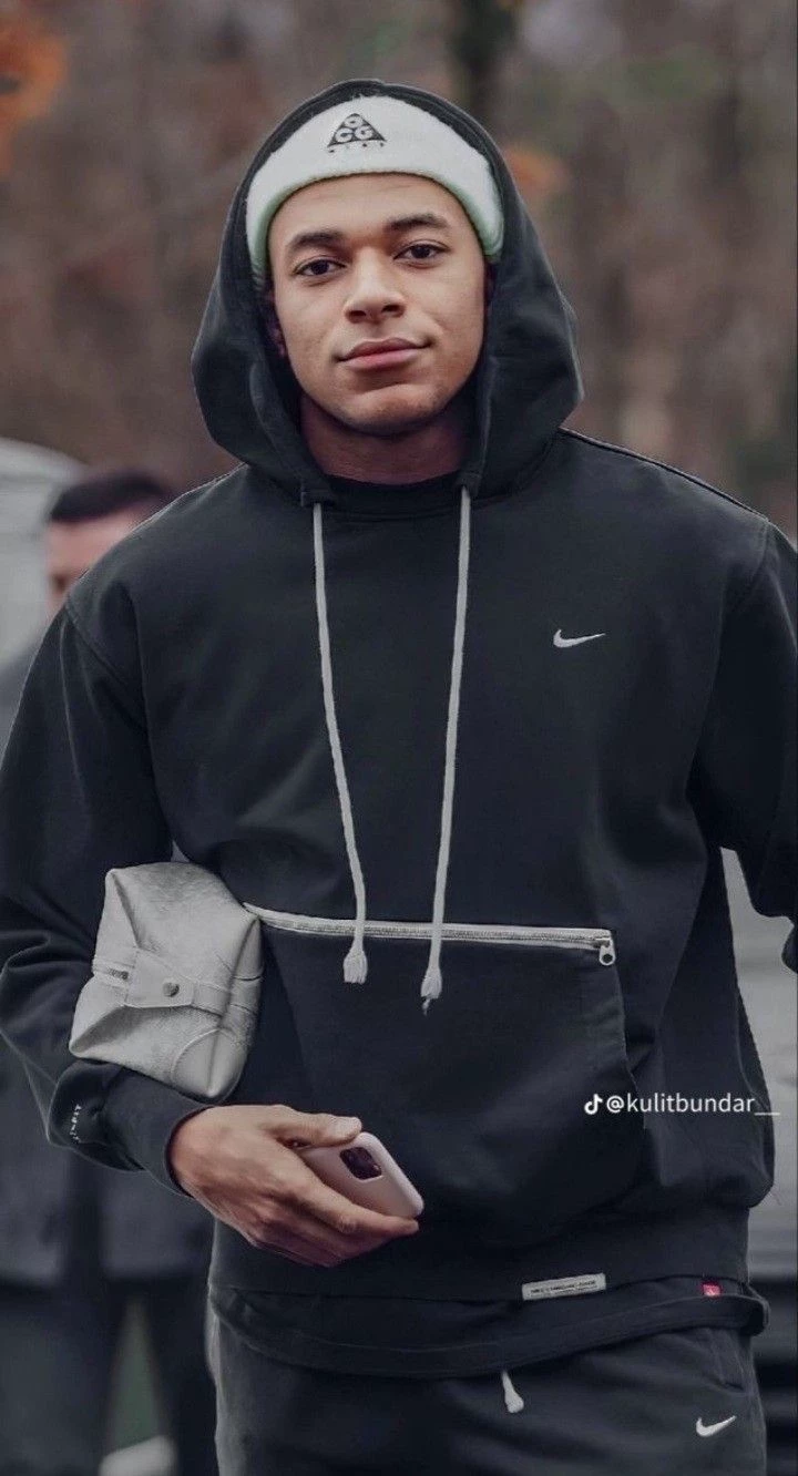 Kylian mbappe thumbnail