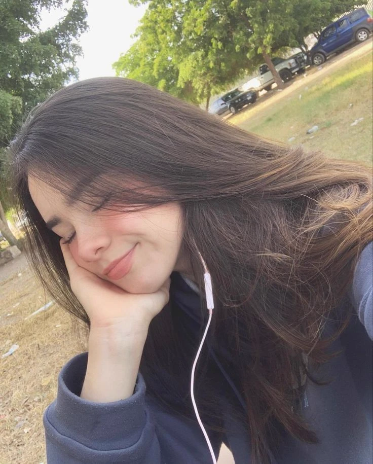 Daniela thumbnail