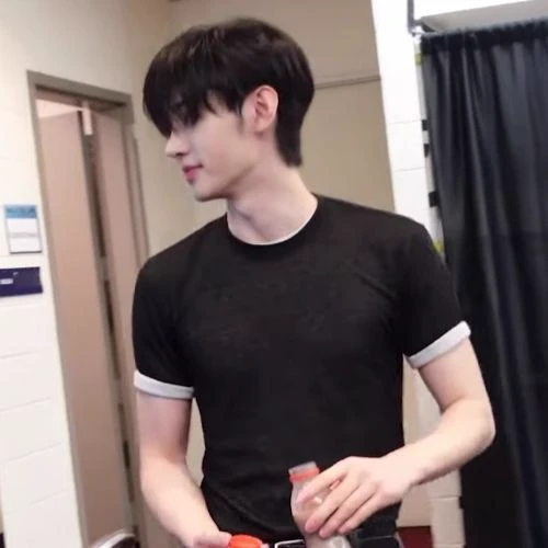 Sunghoon thumbnail