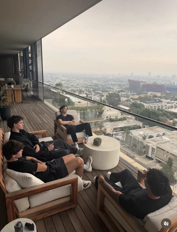 My brother's friends thumbnail