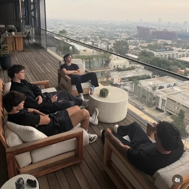 My brother's friends thumbnail