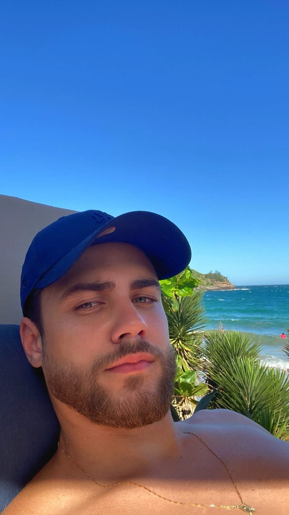 Husband Carlos💗 thumbnail