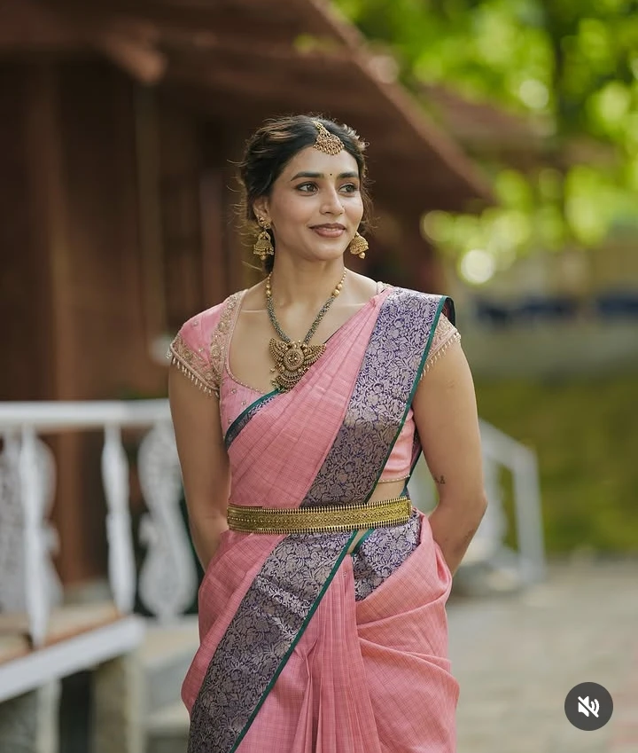 Sapthami Gowda thumbnail