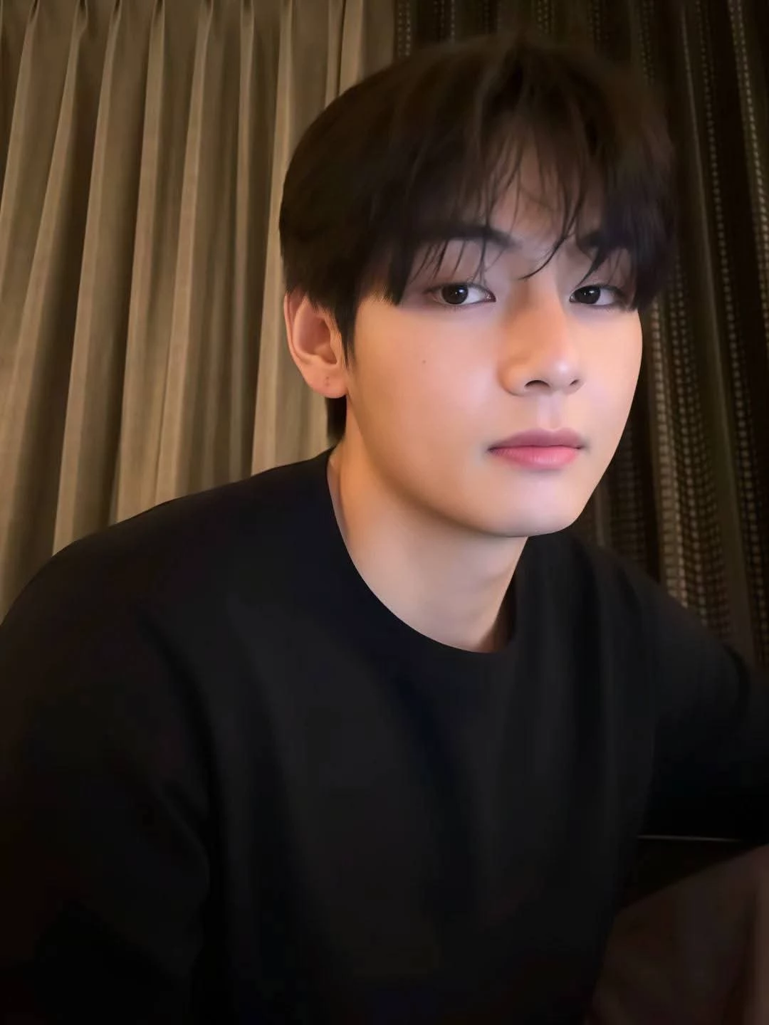 Kim Taehyung thumbnail