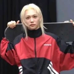 stray kids thumbnail