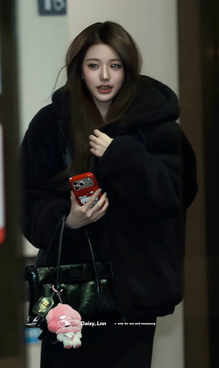 Wonyoung  thumbnail