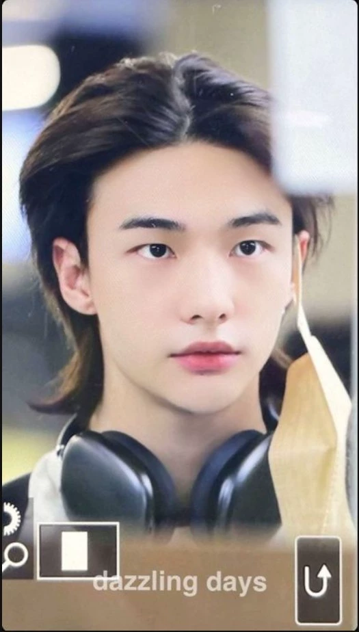 Hwang Hyunjin thumbnail