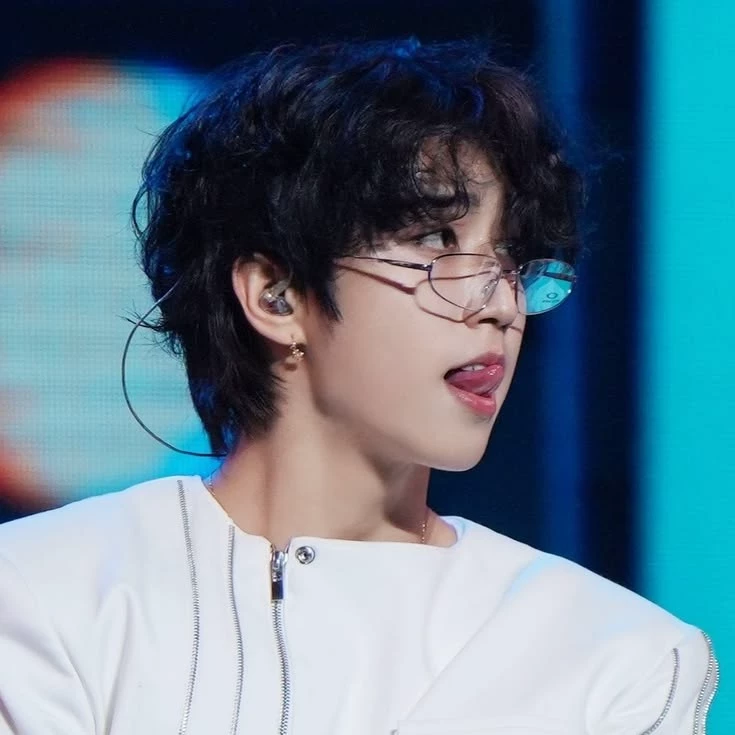 Han Cheeks 