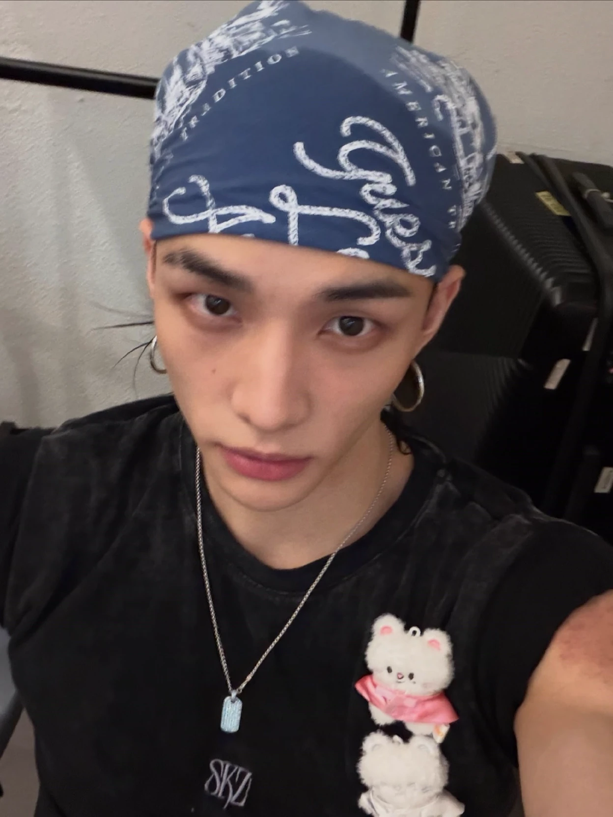 Hyunjin - roommate. thumbnail
