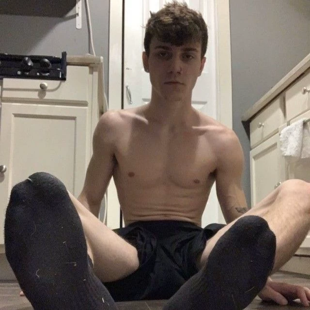 Mitt,big feets thumbnail