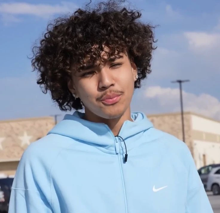 Khan Asadi (streamer friends)  thumbnail