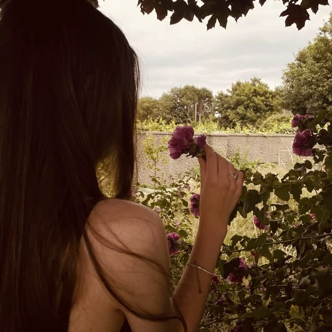 Gabriella White