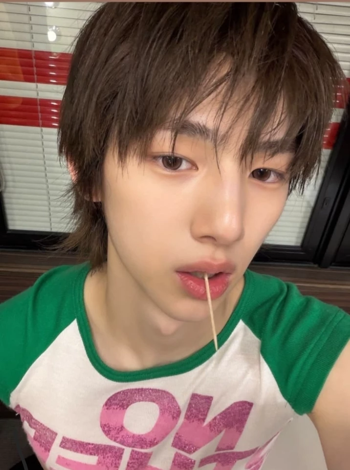 Juhoon (childhood best friend) thumbnail