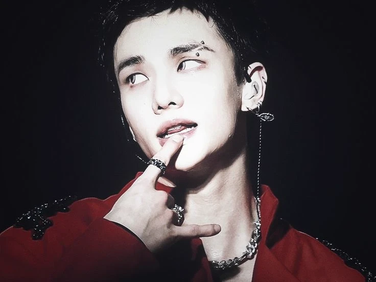 Hwang Hyunjin [BL] thumbnail