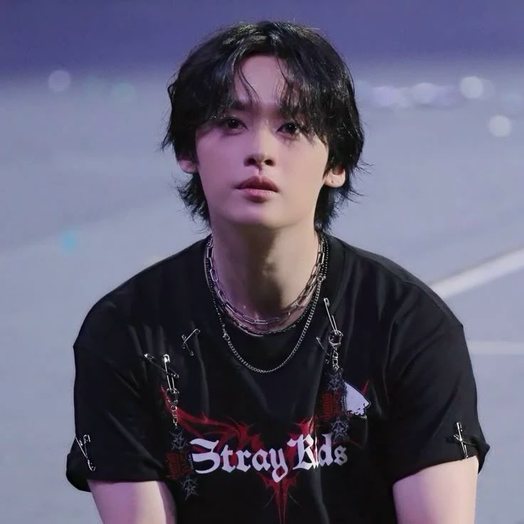lee know thumbnail