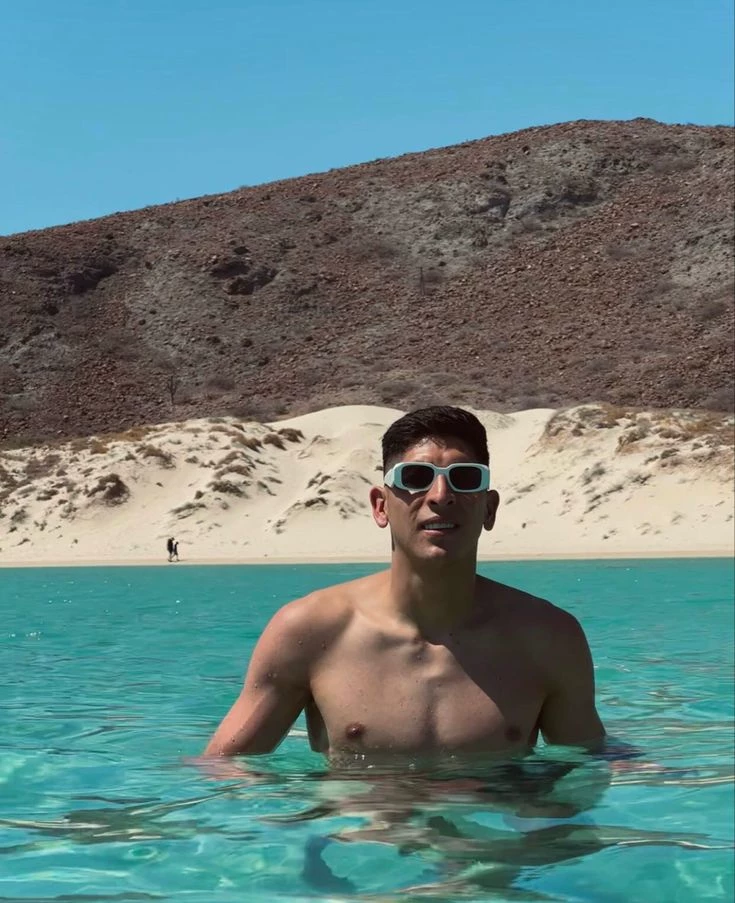 Edson Álvarez thumbnail