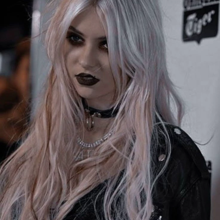 †𝓛𝓲𝓵𝓲𝓽𝓱  𝓜𝓪𝓻𝓽𝓲́𝓷𝓮𝔃†