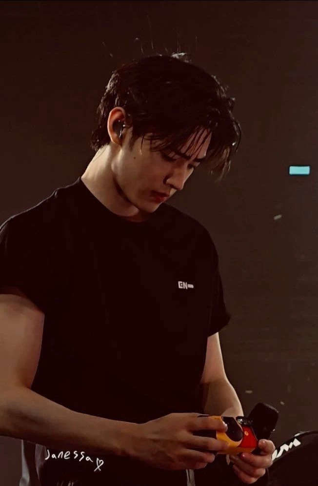 Park sunghoon  thumbnail