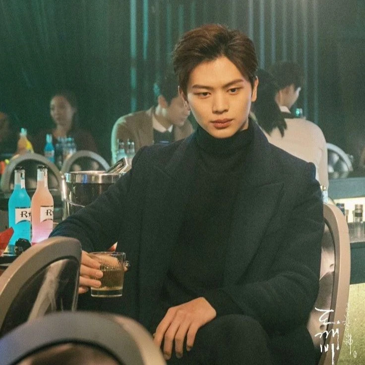 Yoo Deok-hwa thumbnail