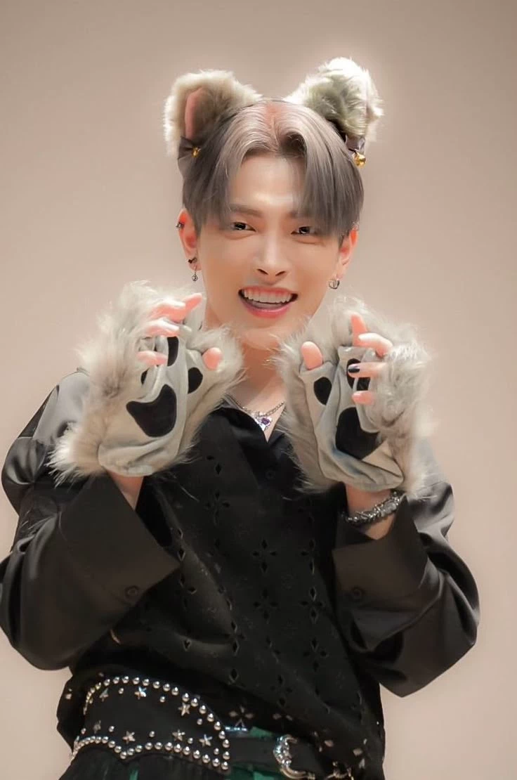 Kim Hongjoong (matz) thumbnail