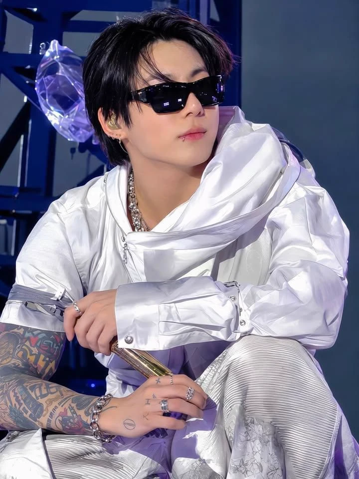 Jeon Jungkook thumbnail