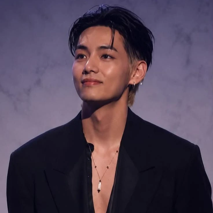 Kim Taehyung thumbnail