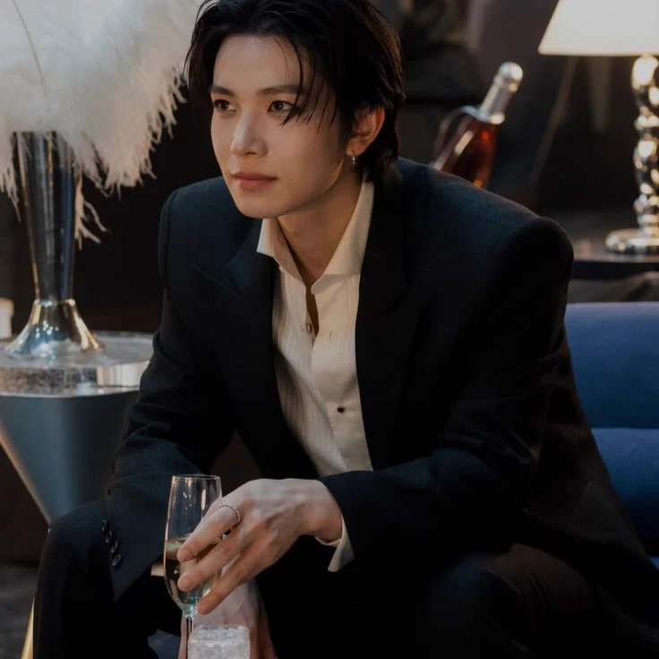 Lee Heeseung  thumbnail