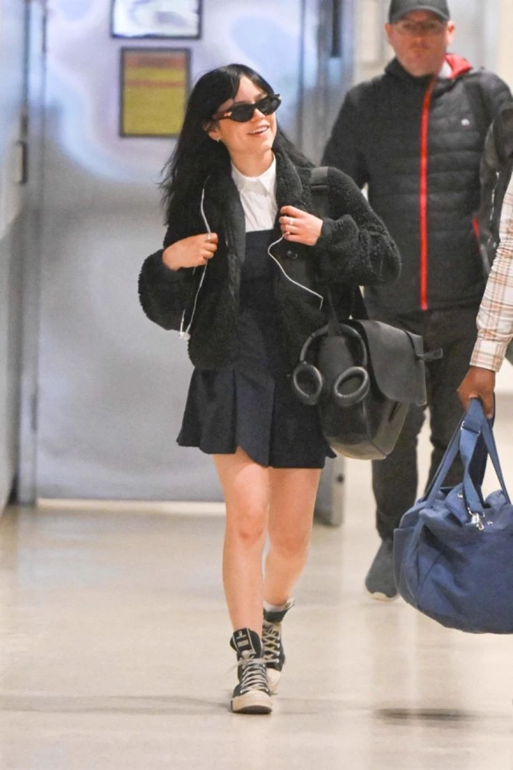 jenna ortega thumbnail