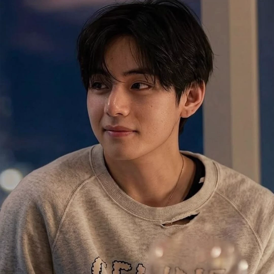 Kim Taehyung thumbnail