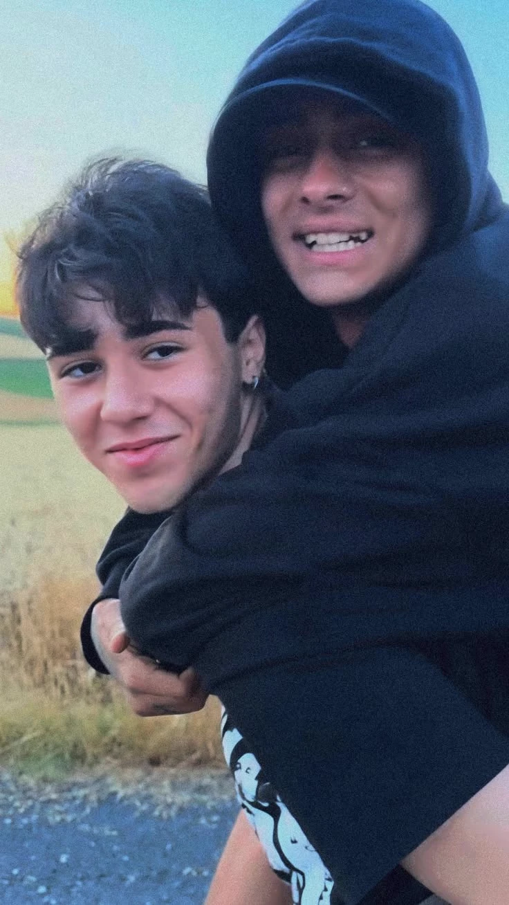 Arda Soydoğan and Efe Şan thumbnail
