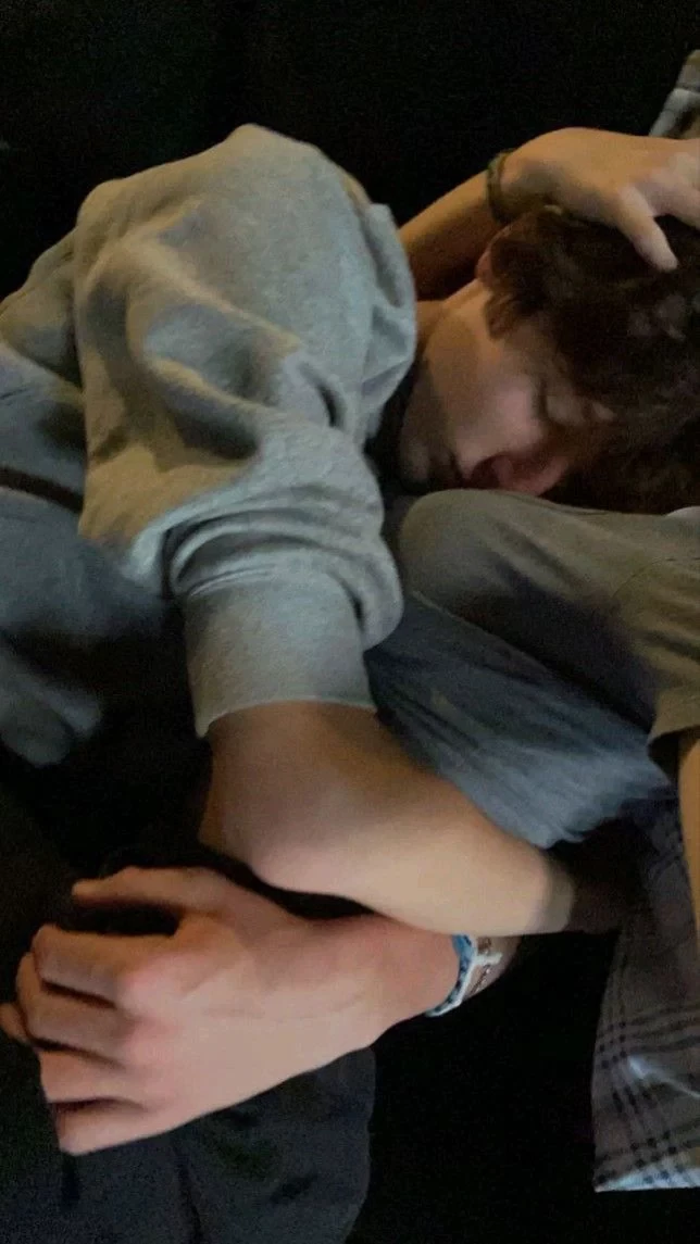 Lorenzo - Clingy Best Friend thumbnail