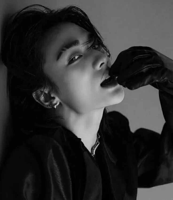 hyunjin thumbnail