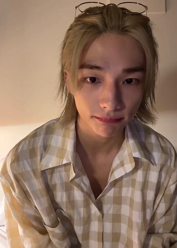 Hyunjin thumbnail