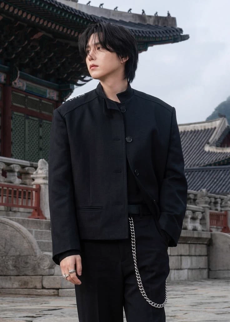 Min Yoongi thumbnail