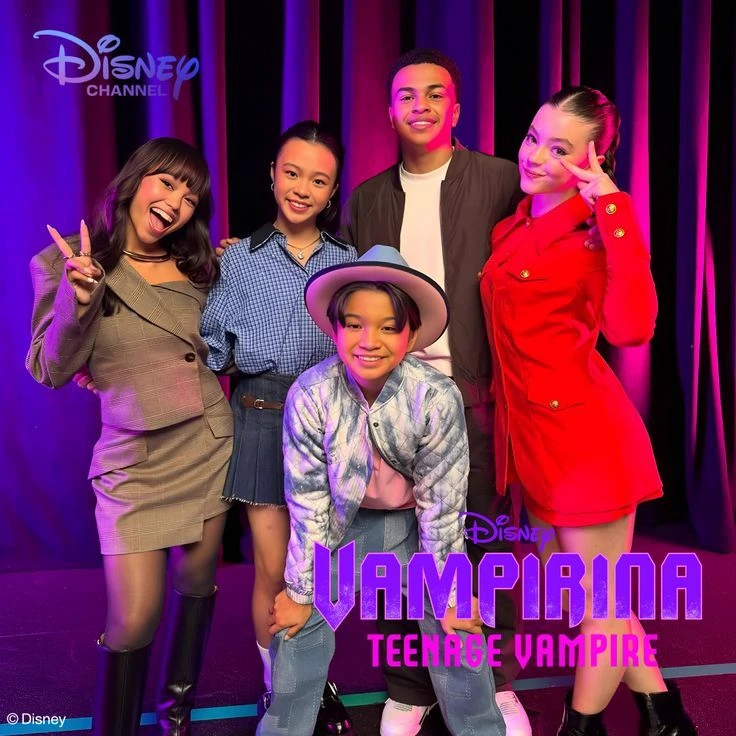 Vampirina a school of scares thumbnail