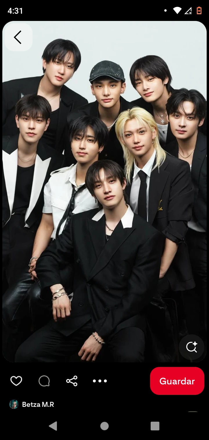 stray kids thumbnail