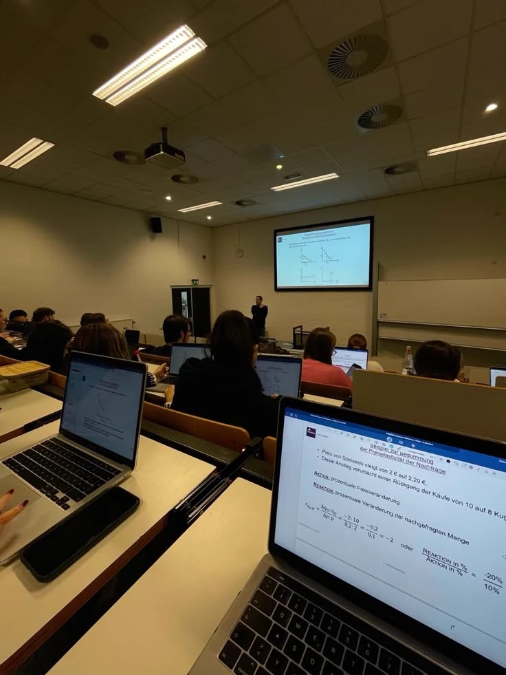 Foranio University. thumbnail