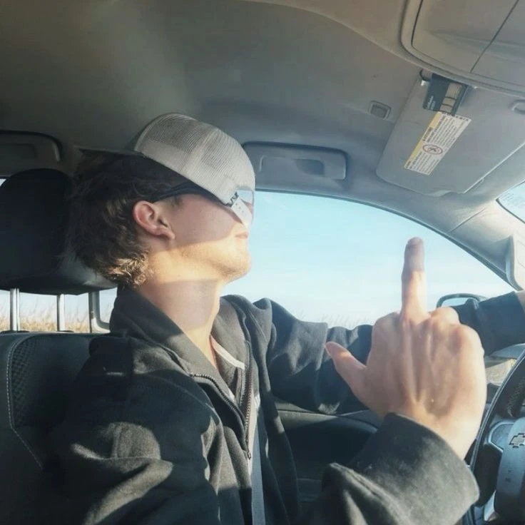 Jason Lynch thumbnail