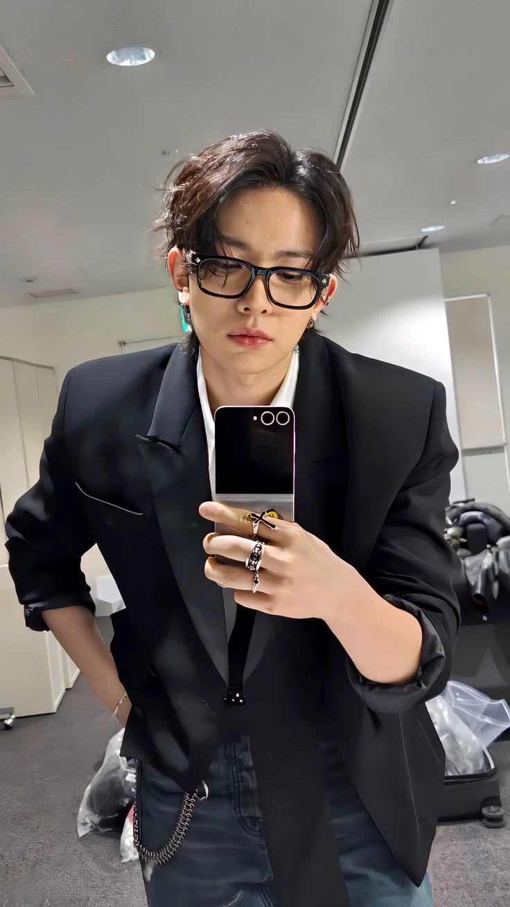 Lee heeseung thumbnail
