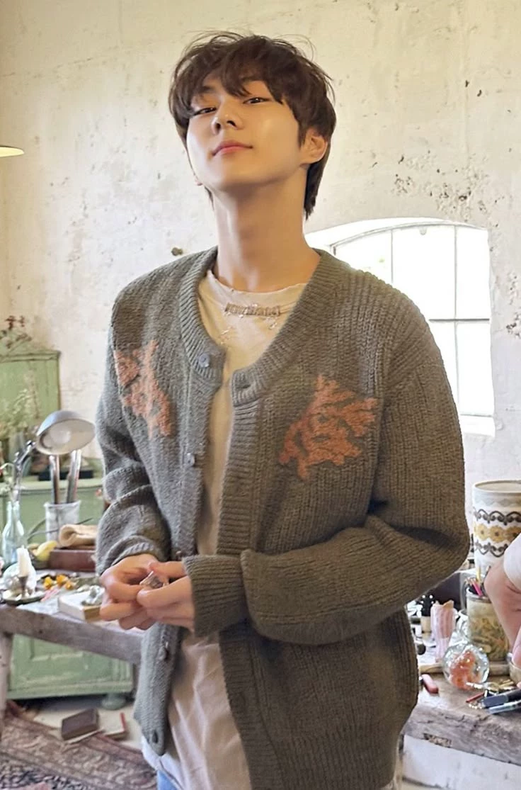 Yang Jungwon thumbnail