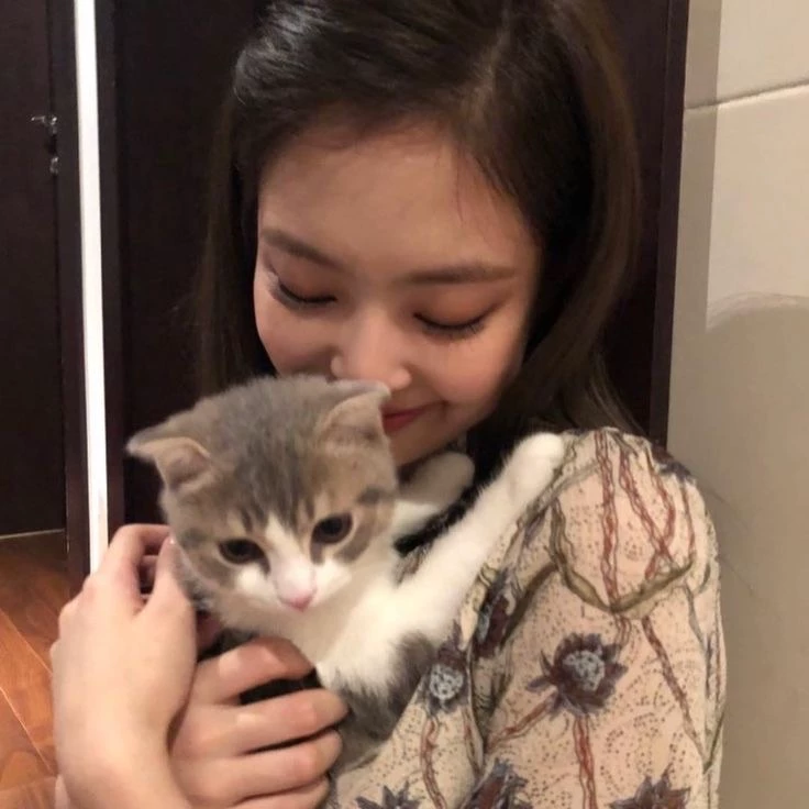 Jennie thumbnail
