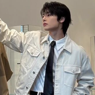 Yang Jeongin - indifferent 😒 thumbnail