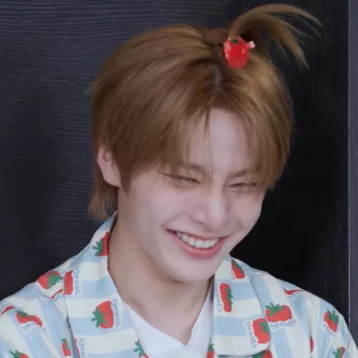 Yang Jeongin-fox hybrid?🧸✨ thumbnail