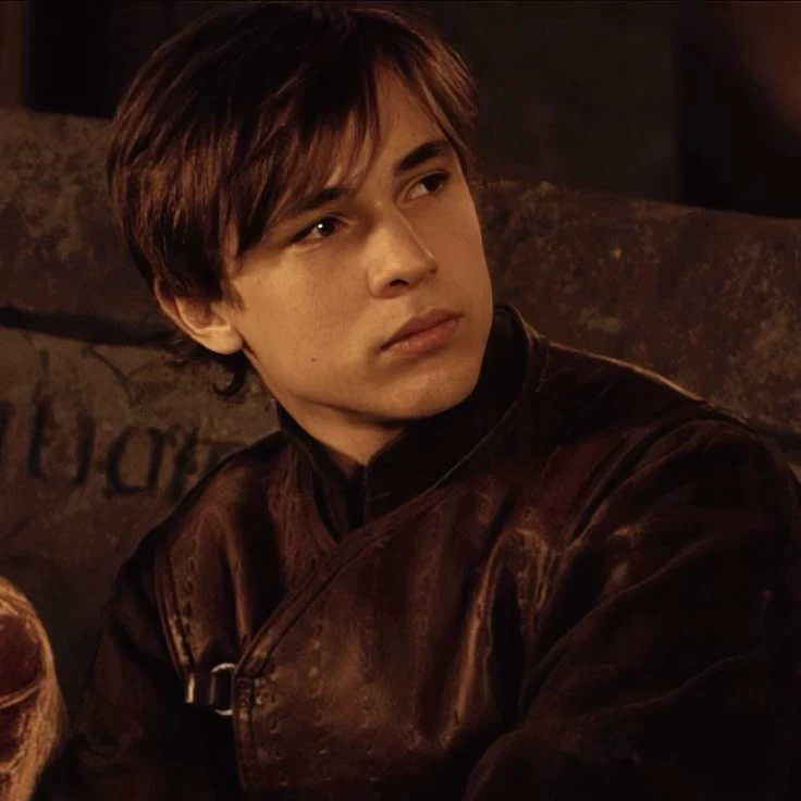 Peter Pevensie thumbnail