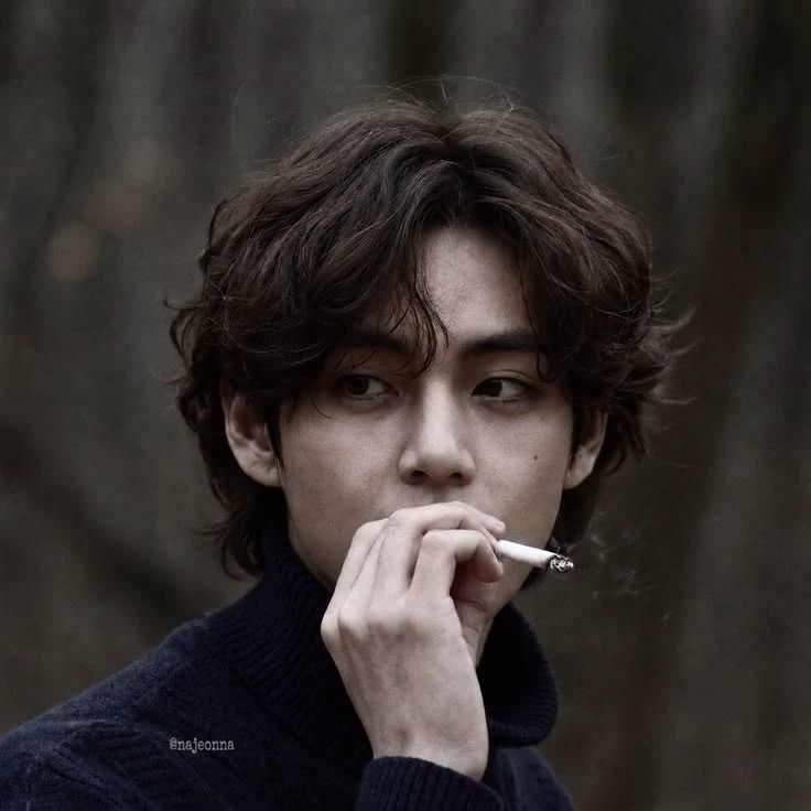 Kim Taehyung thumbnail