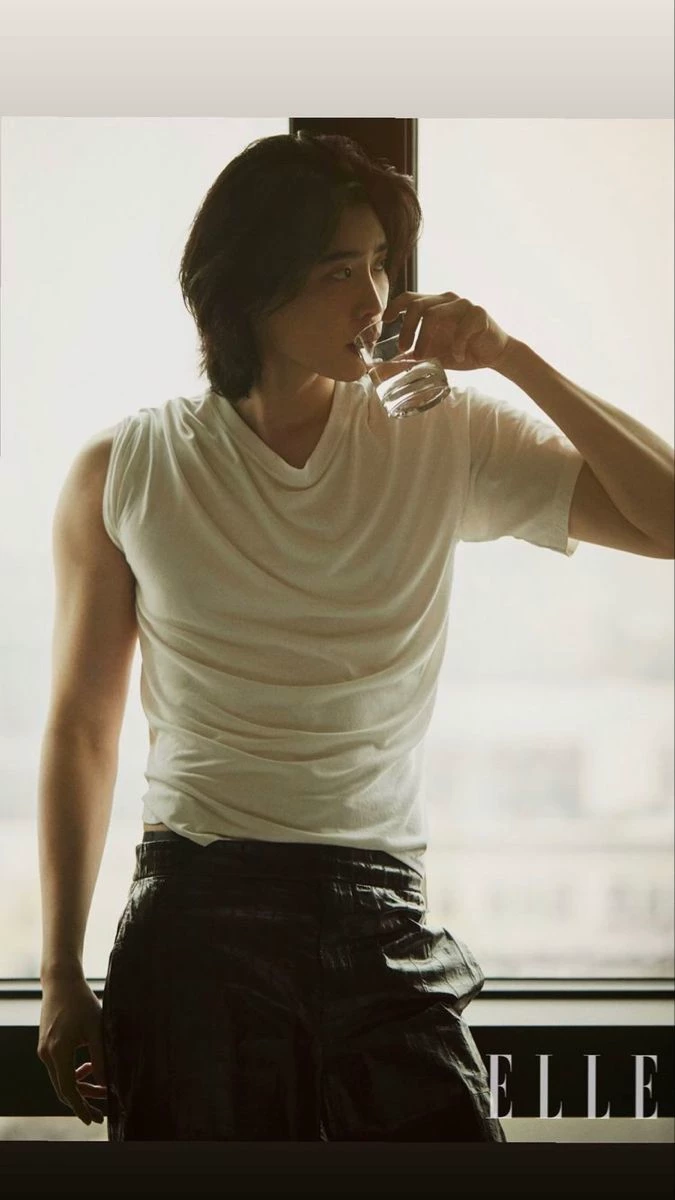 Lee jong suk thumbnail