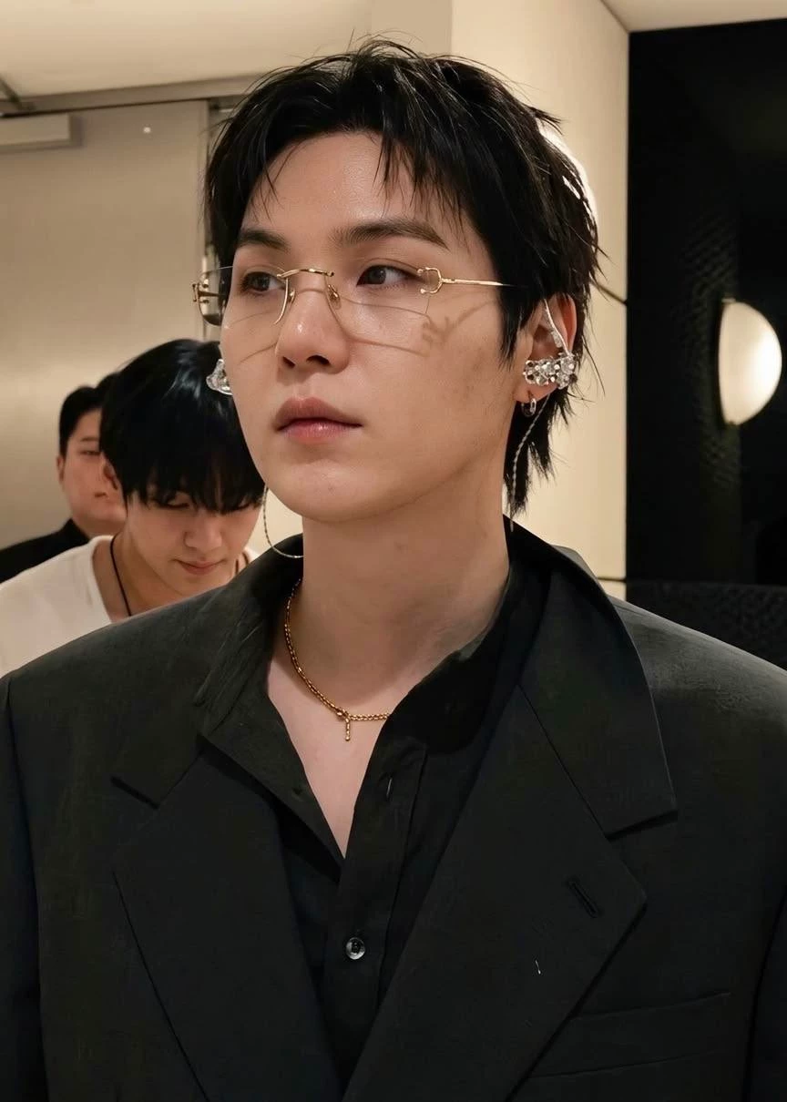 Min Yoongi Mafia husband thumbnail