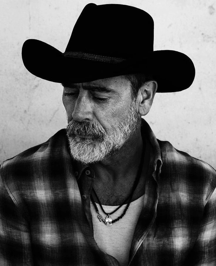 Jeffrey Dean Morgan thumbnail