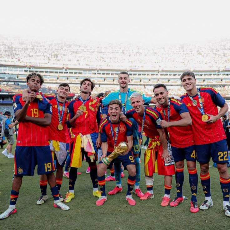 pedri, Ferran, Dani Olmo, Cubarsí, Gavi, Joan García thumbnail