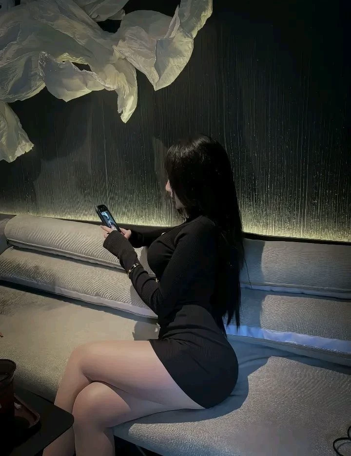 Elara see thumbnail
